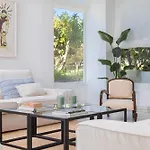 Sea Breeze House By Kura Homes *