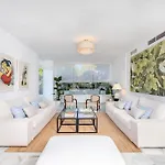 Sea Breeze House By Kura Homes アパート マルベーリャ