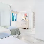 Sea Breeze House By Kura Homes * Marbella