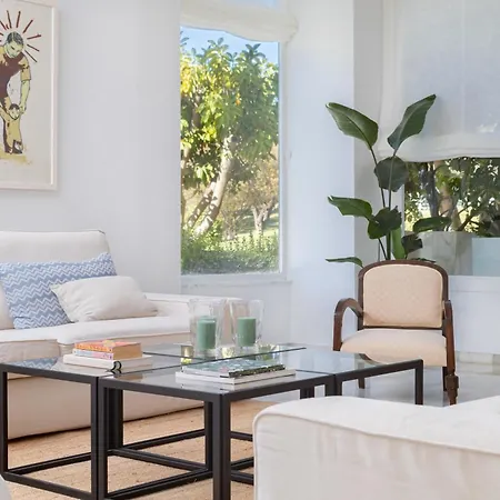 Sea Breeze House By Kura Homes *