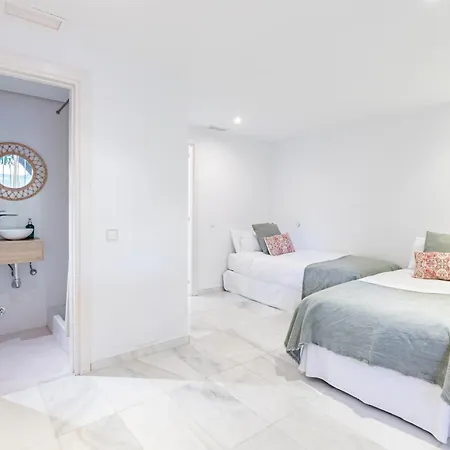 Sea Breeze House By Kura Homes Apartmán Marbella